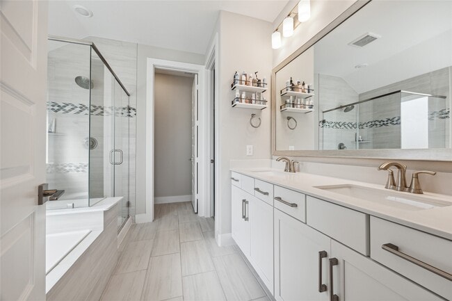 Building Photo - 2707 Oakheath Crst Ct