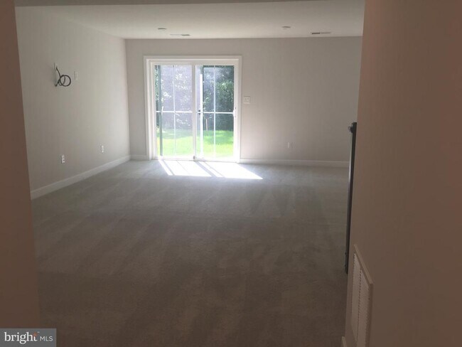 Building Photo - 735 Stonehouse Wy