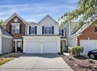 Building Photo - Beautifully Maintained 3BD/2.5BA 2 Story Townhome in Blakeney Preserve!