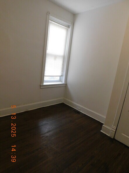 Building Photo - 445 N 53rd St