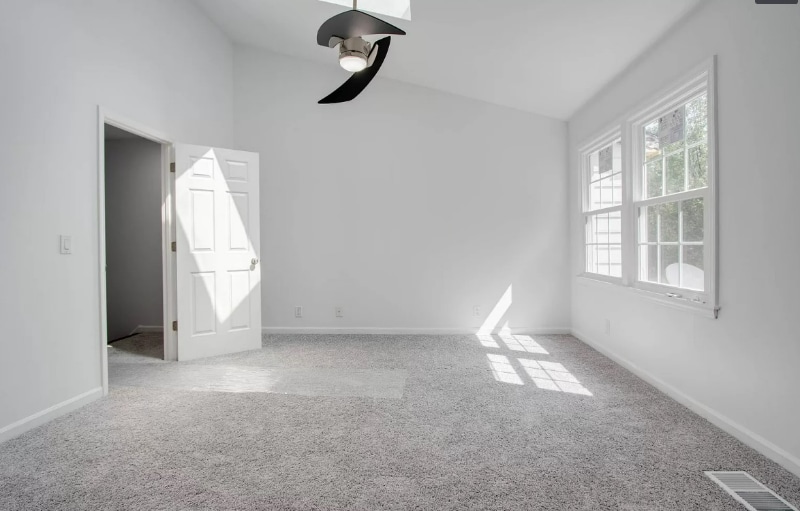 Building Photo - 606 Castlegate Dr