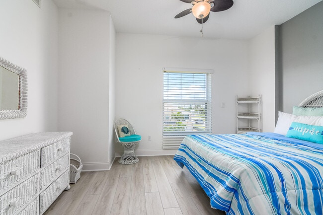 Building Photo - 105 Pulsipher Ave