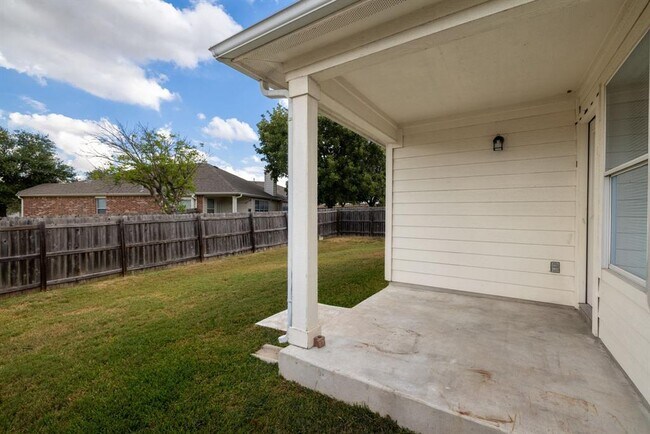 Building Photo - 3312 Porter Creek Cove