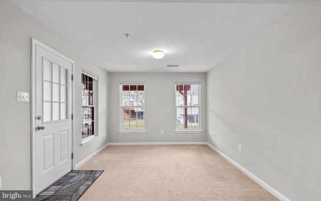 Building Photo - 2133 Bexley Dr