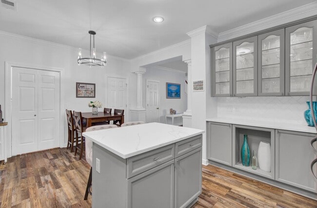 Building Photo - Dunes West Town House