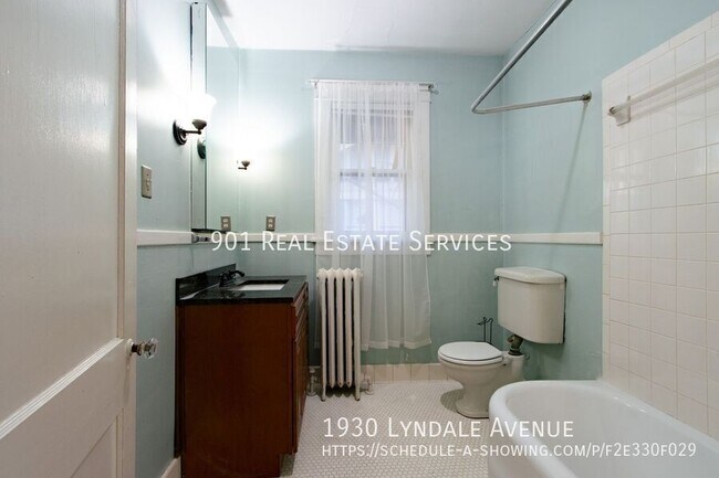 Building Photo - 1930 Lyndale Ave