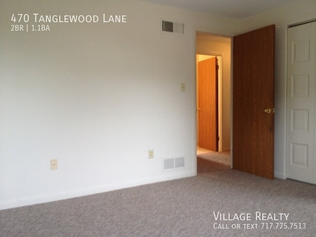 Building Photo - 470 Tanglewood Ln