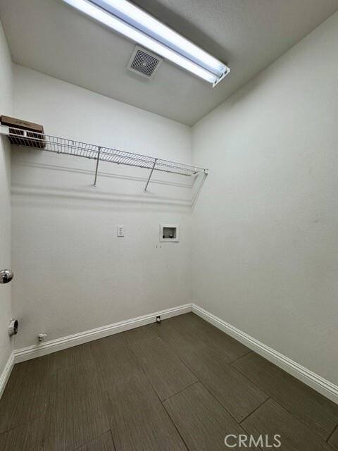 Building Photo - 37876 Amberleaf Ct
