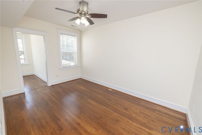 Building Photo - 2302 Maplewood Ave