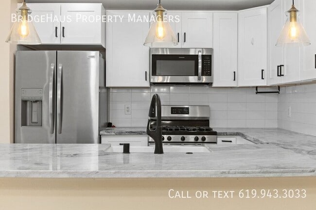 Building Photo - 4776 Yuma Ave