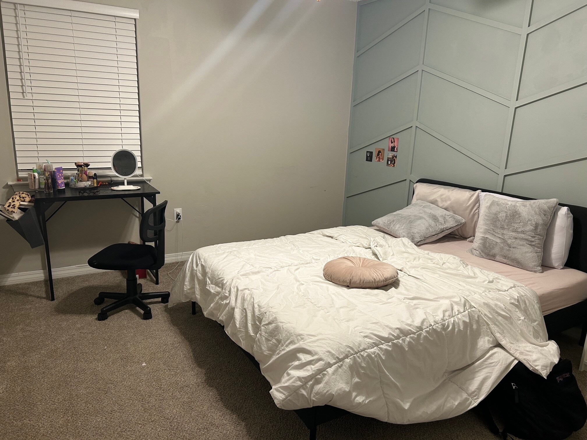 Building Photo - 203 La Bonne Dr