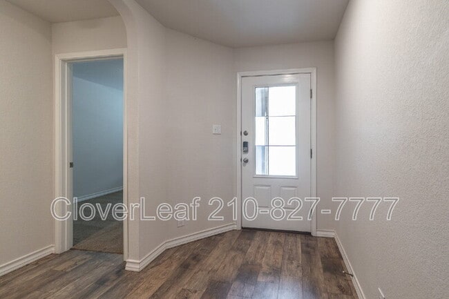 Building Photo - 22142 Pivot Point