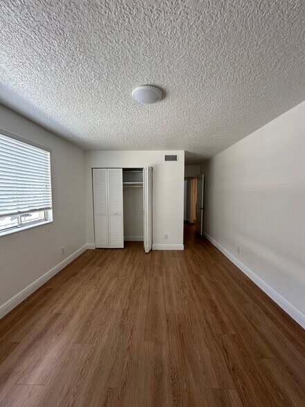 Building Photo - 1250 S Denning Dr