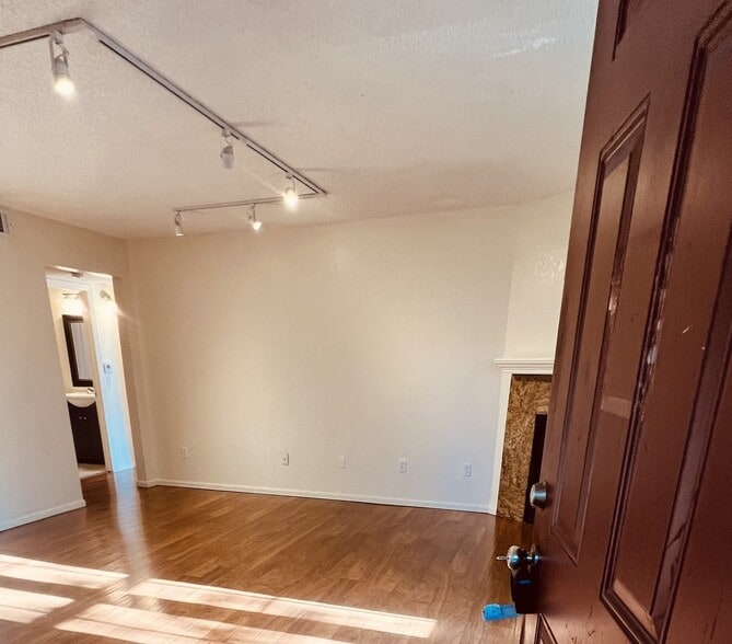 Building Photo - 5755 W Atlantic Pl