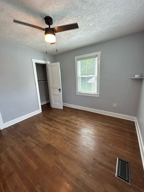 Building Photo - Charming 3-Bedroom South Nashville Rental with Hardwood Floors!