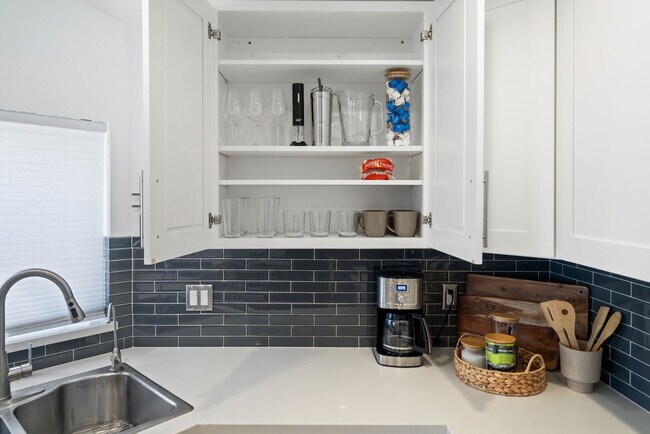 Building Photo - 12841 Forest Dr