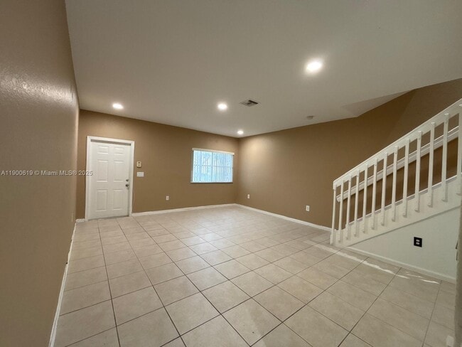 Building Photo - 8354 SW 29th St