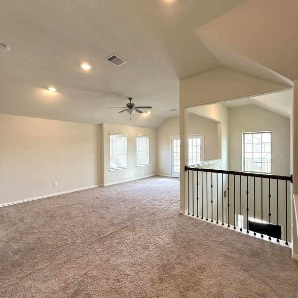 Building Photo - 15823 Vanderpool River Dr