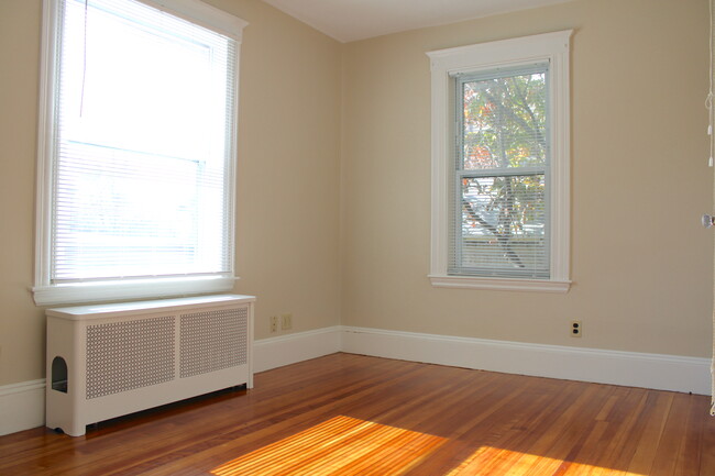 Bonus room/Office - 9 Willard Ave