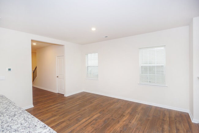Building Photo - 538 King Clover Ln