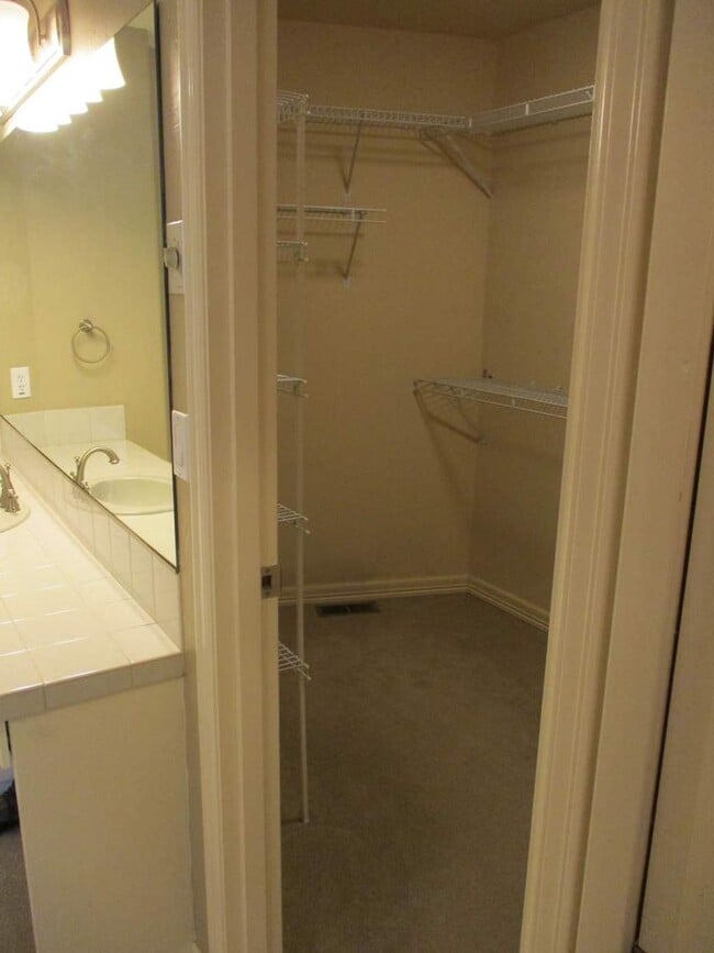 Building Photo - Beautiful 3 Bedroom Home in Gig Harbor