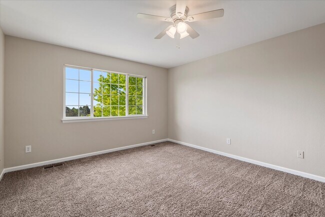 Building Photo - 10147 S Cherryhurst Ln