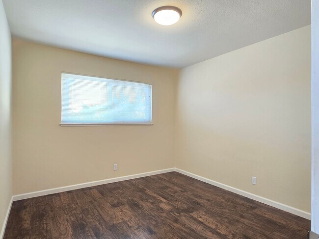 Building Photo - Williamsburg