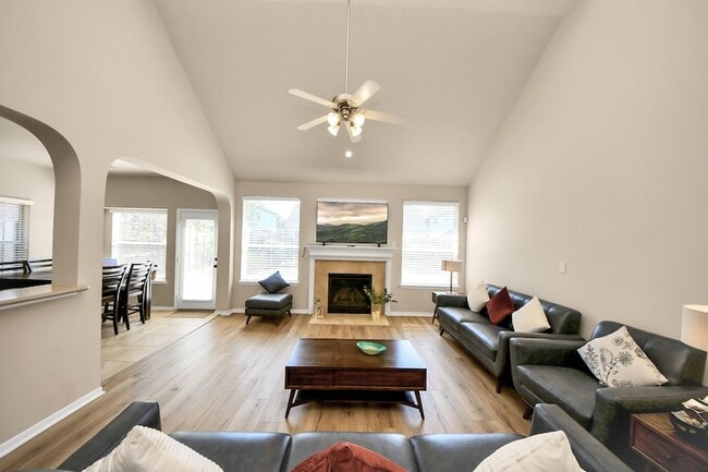 Building Photo - 9006 Sunny Brook Ln