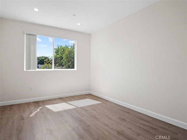 Building Photo - 12147 Magnolia-310-310