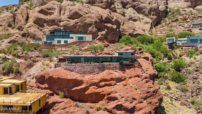 Building Photo - 4925 E Red Rock Dr
