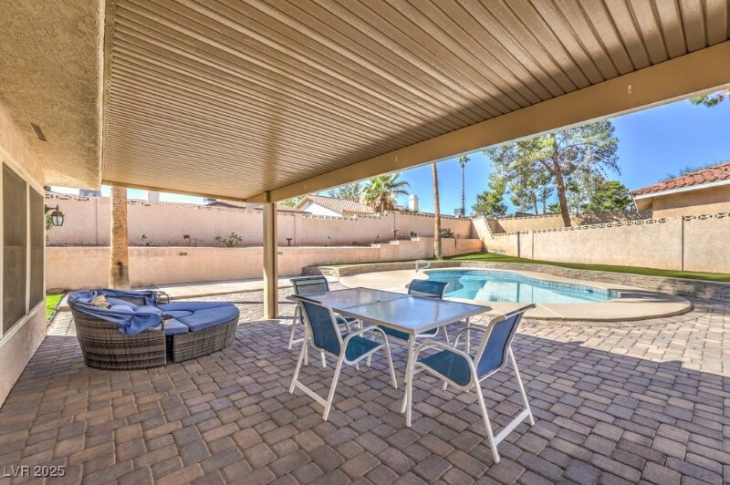 Building Photo - 2240 Grayson Cir