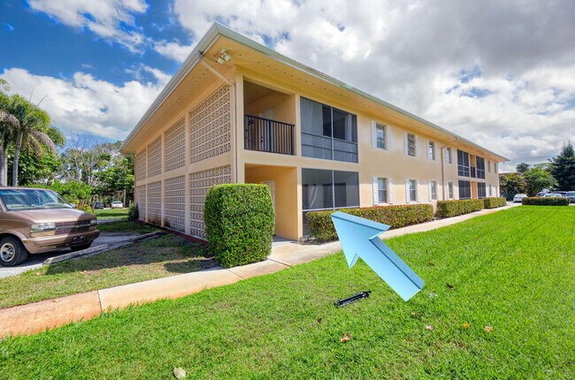 Building Photo - 333 SE Martin Ave