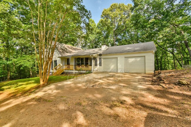 Building Photo - 135 Beacon Hl Dr