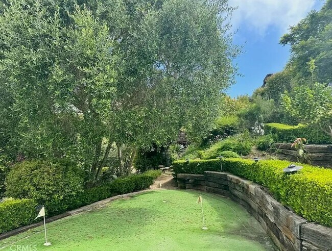 Building Photo - Azari PM-Juccuzi- half acre luxurious land...
