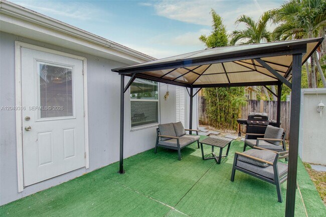 Building Photo - Grant Street, Hollywood, FL 33021 - 3 BR 2 BA house