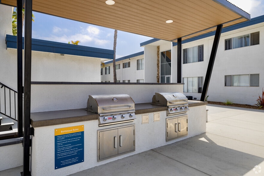 Primary Photo - State