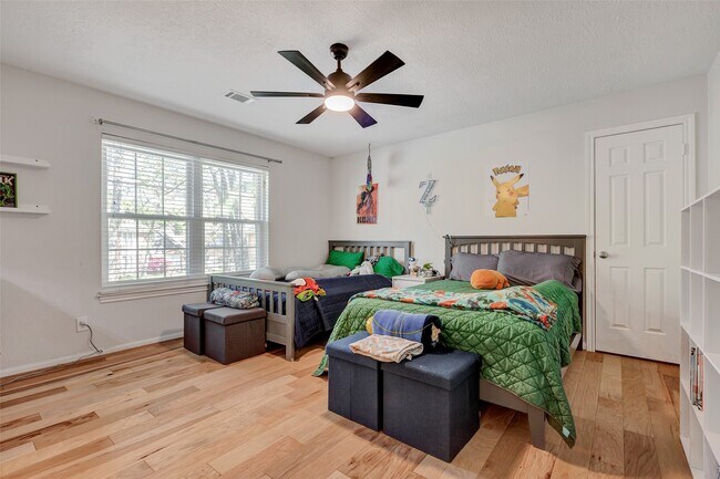 Building Photo - 9527 Enstone Cir