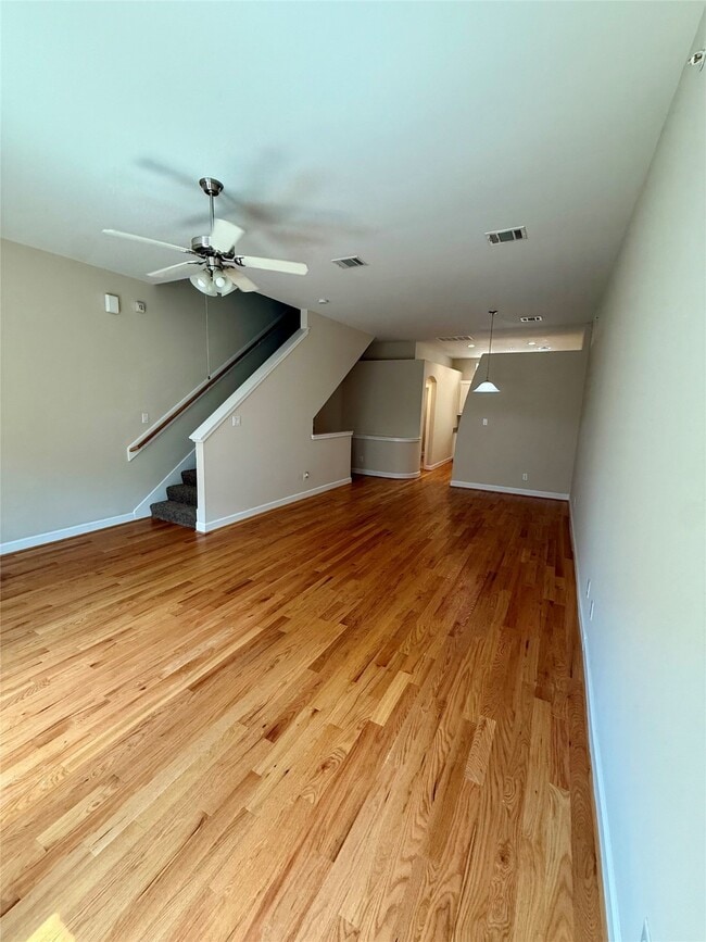Building Photo - 8705 Bryam St