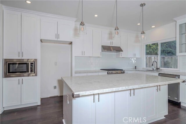 Building Photo - 19661 Ditmar Ln