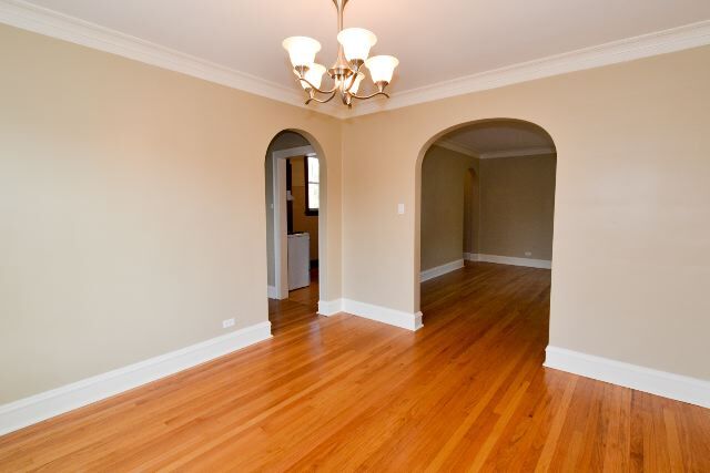 Building Photo - 6326 N Artesian Ave