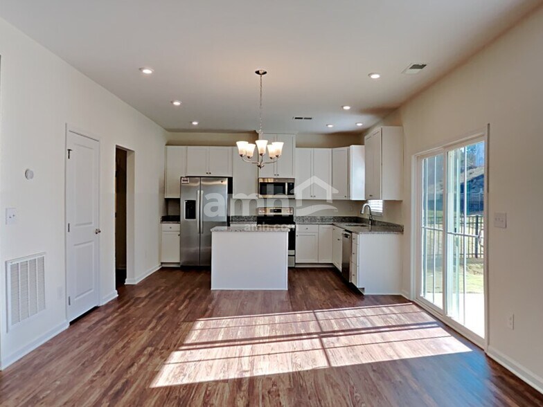 Building Photo - 624 Hamilton Pk Dr