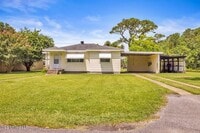 Building Photo - Timeless Charm in Ocean Springs’ Most Walk...