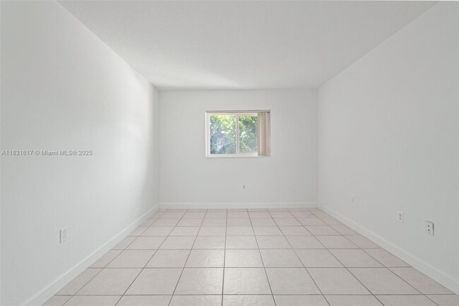 Building Photo - 9952 SW 88th St