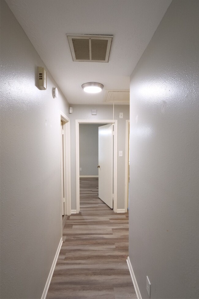 Building Photo - 17427 Hamilwood Dr