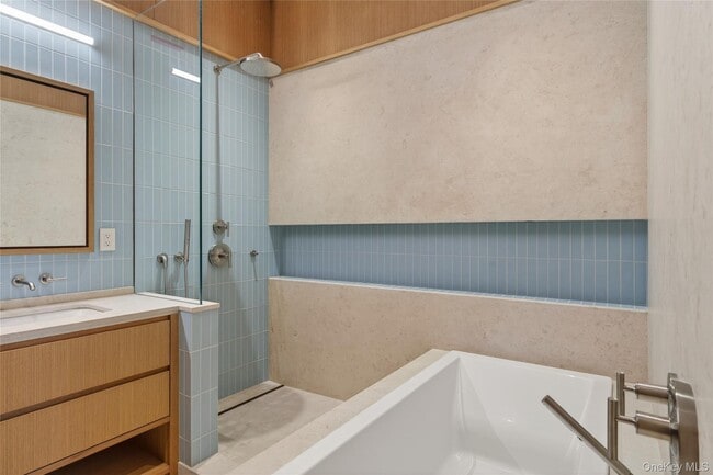 Building Photo - 316 Wall St