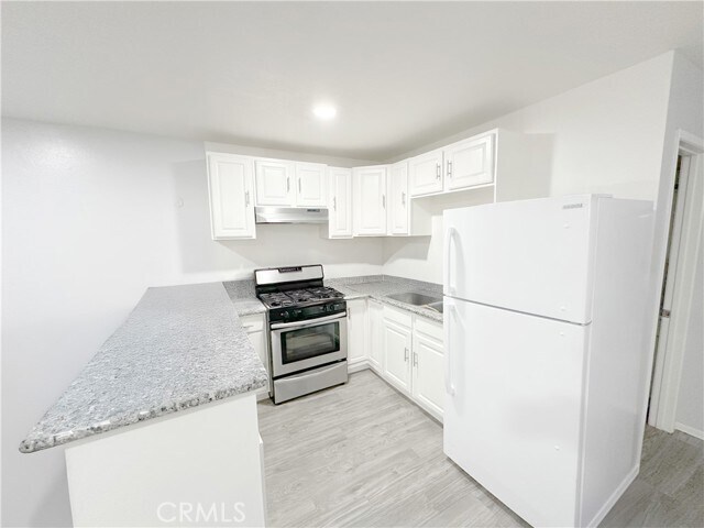 Building Photo - 841 El Camino Real