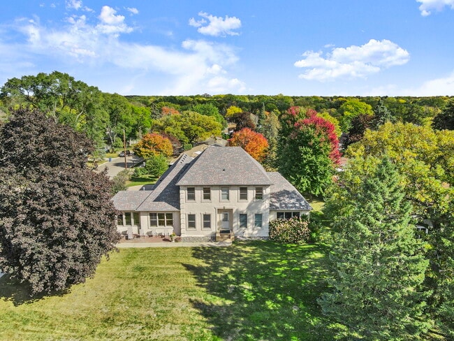 Building Photo - 1580 E Shore Dr