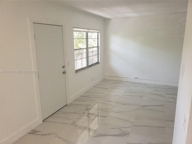 Building Photo - 13255 SW 7th Ct