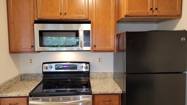 Building Photo - 148 Breakwater Dr