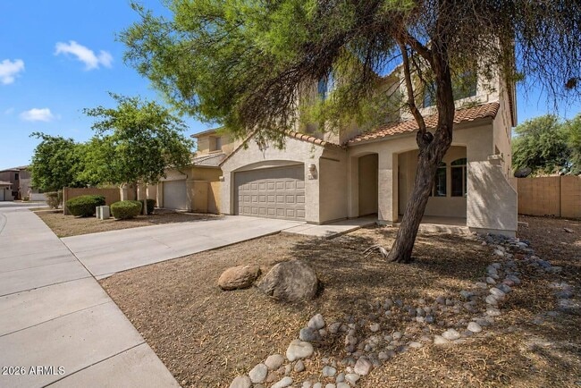 Building Photo - 9442 W Palm Ln